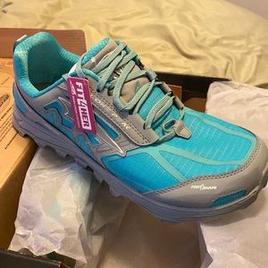 Altra Lone Peak 4